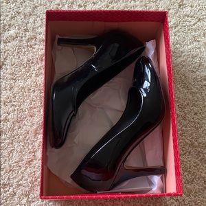 Kelly & Katie black Pumps